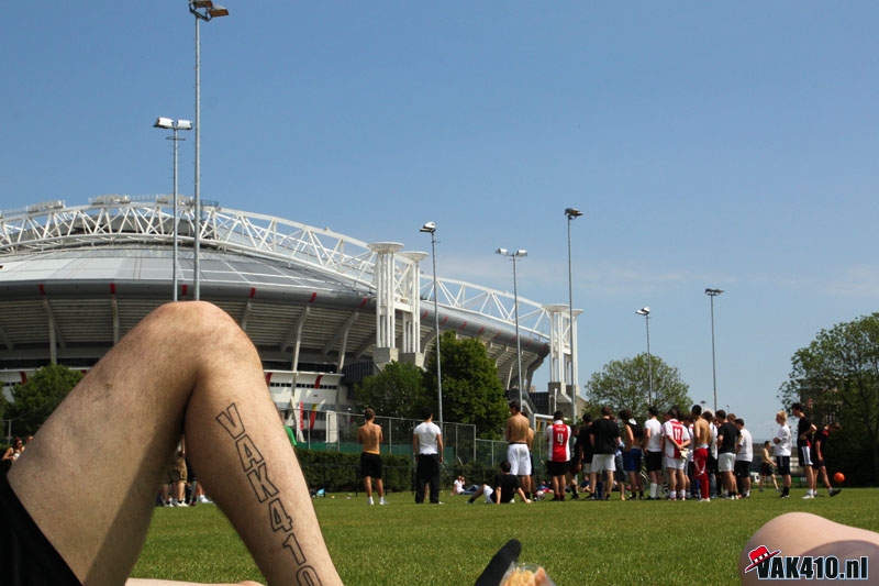 Gregory van der Wiel vraagt zich af waar zijn tattoo's zijn