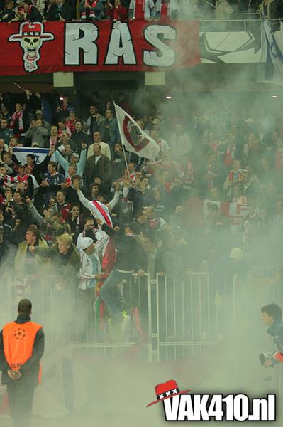 FC Thun - AFC Ajax (2-4) | 02-11-2005